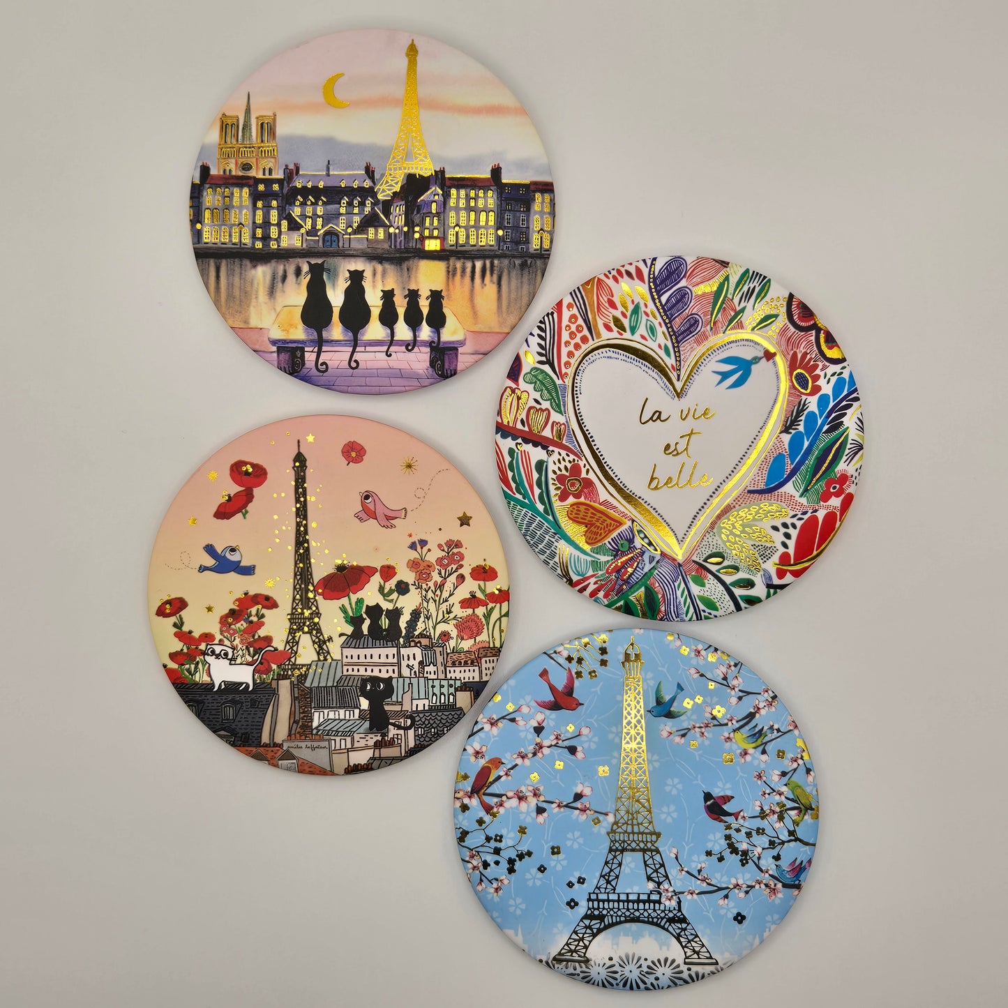 Large pin La Vie est Belle