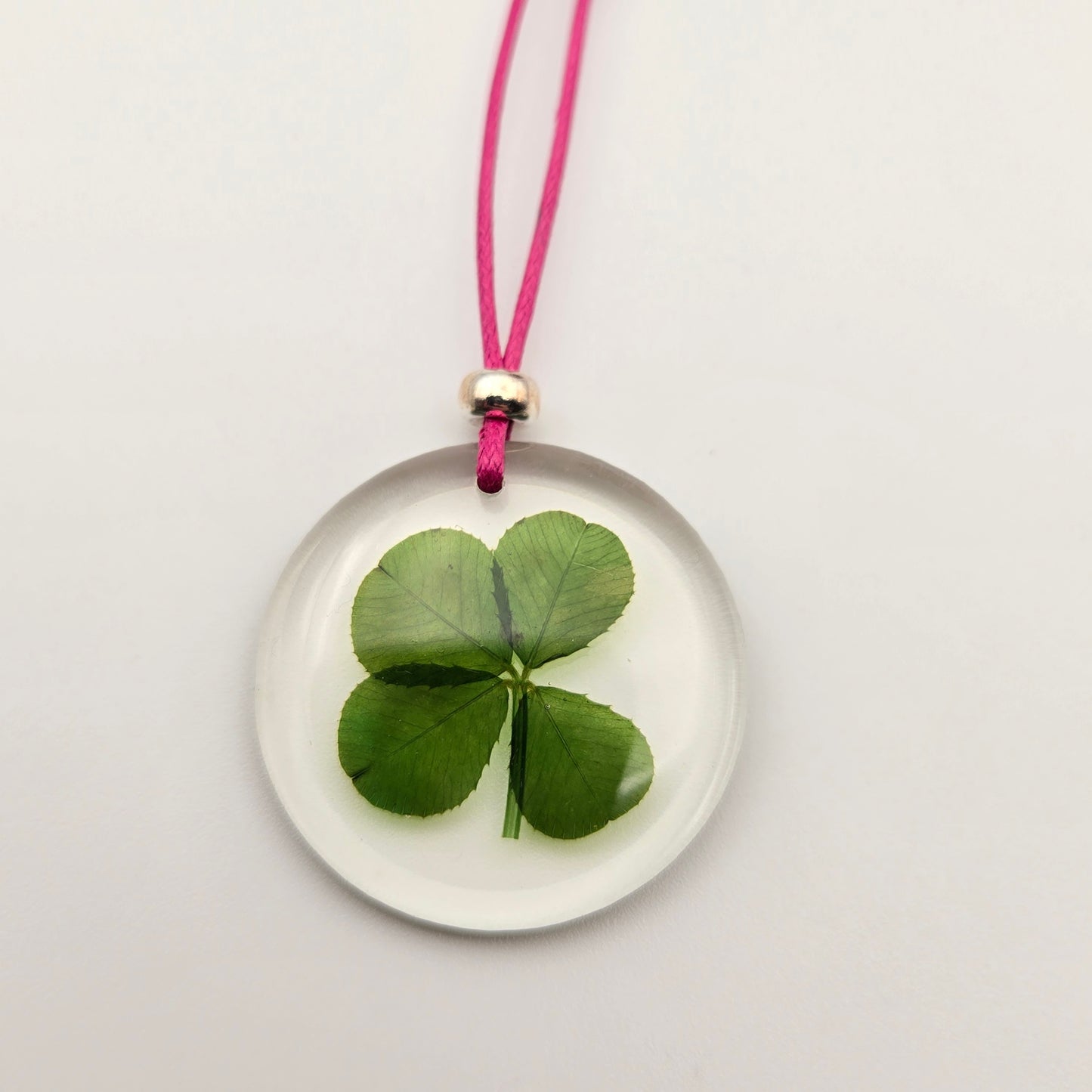 Clover necklace pink cord