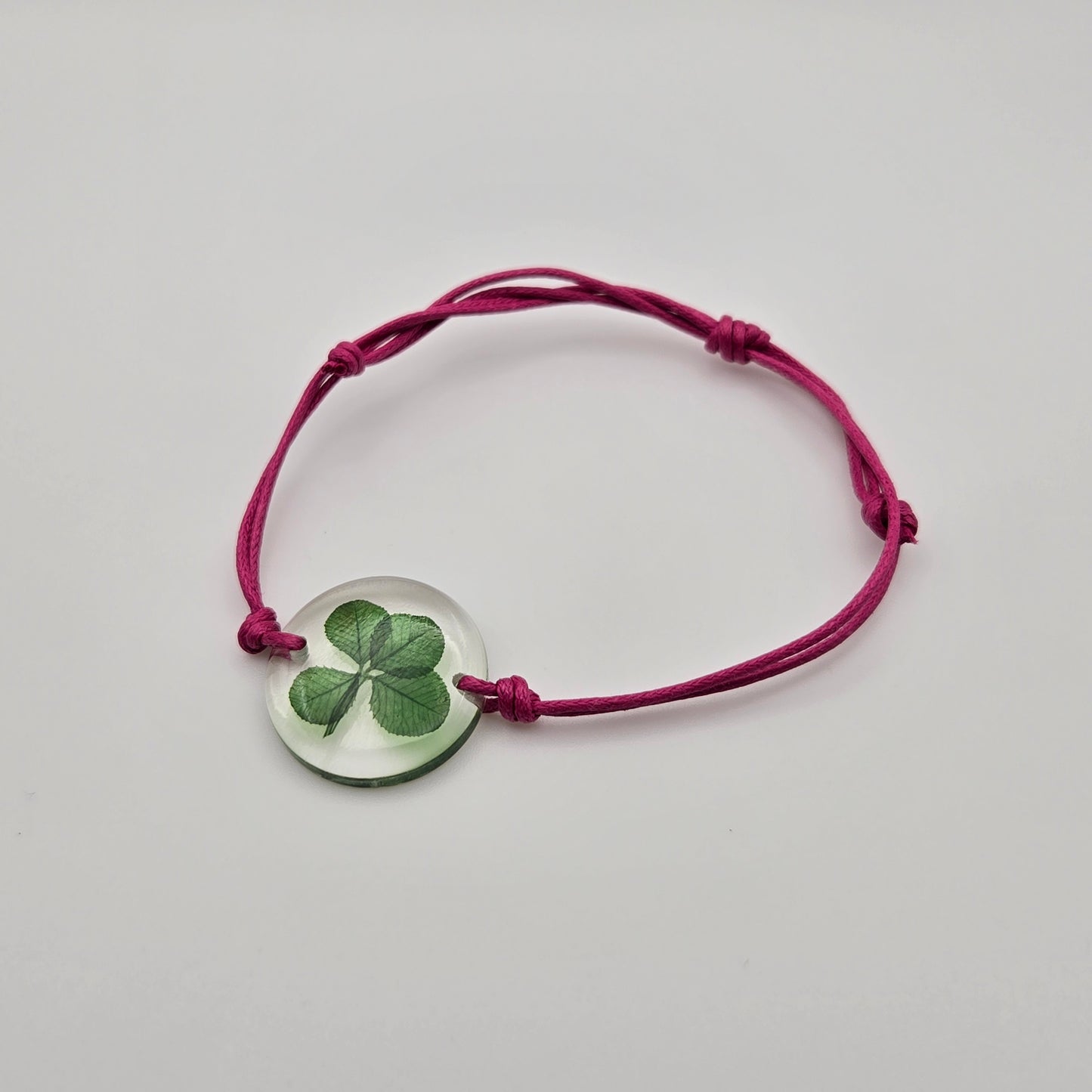 Clover bracelet pink cord