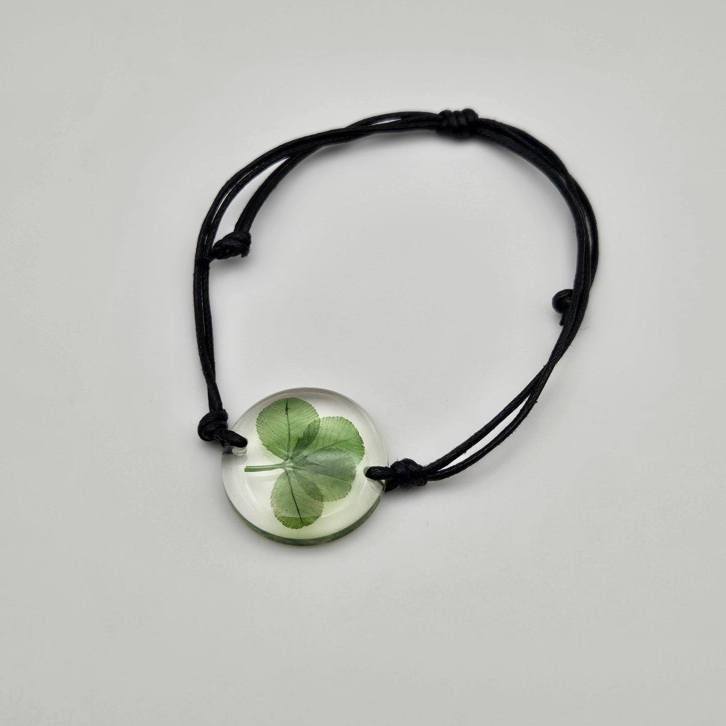 Clover bracelet black cord