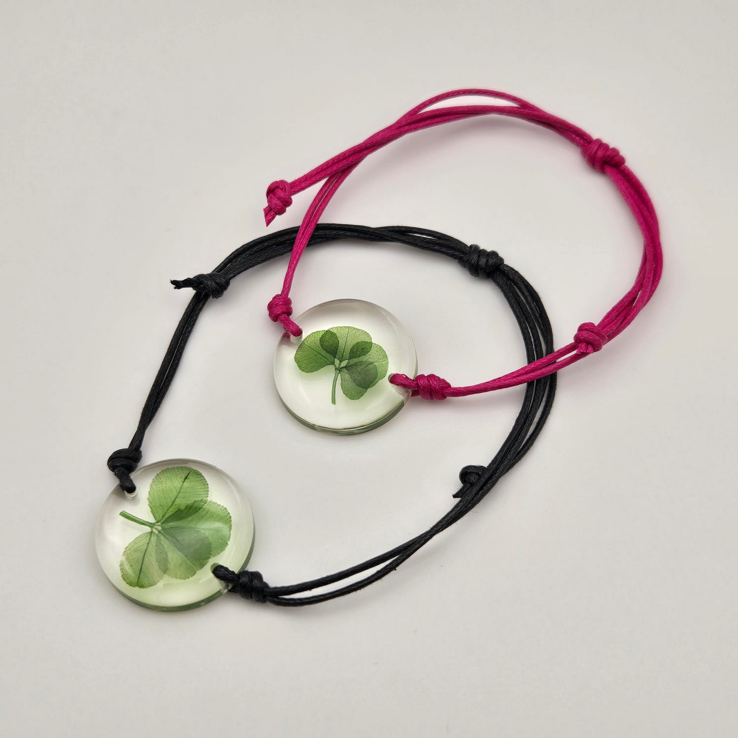 Clover bracelet black cord