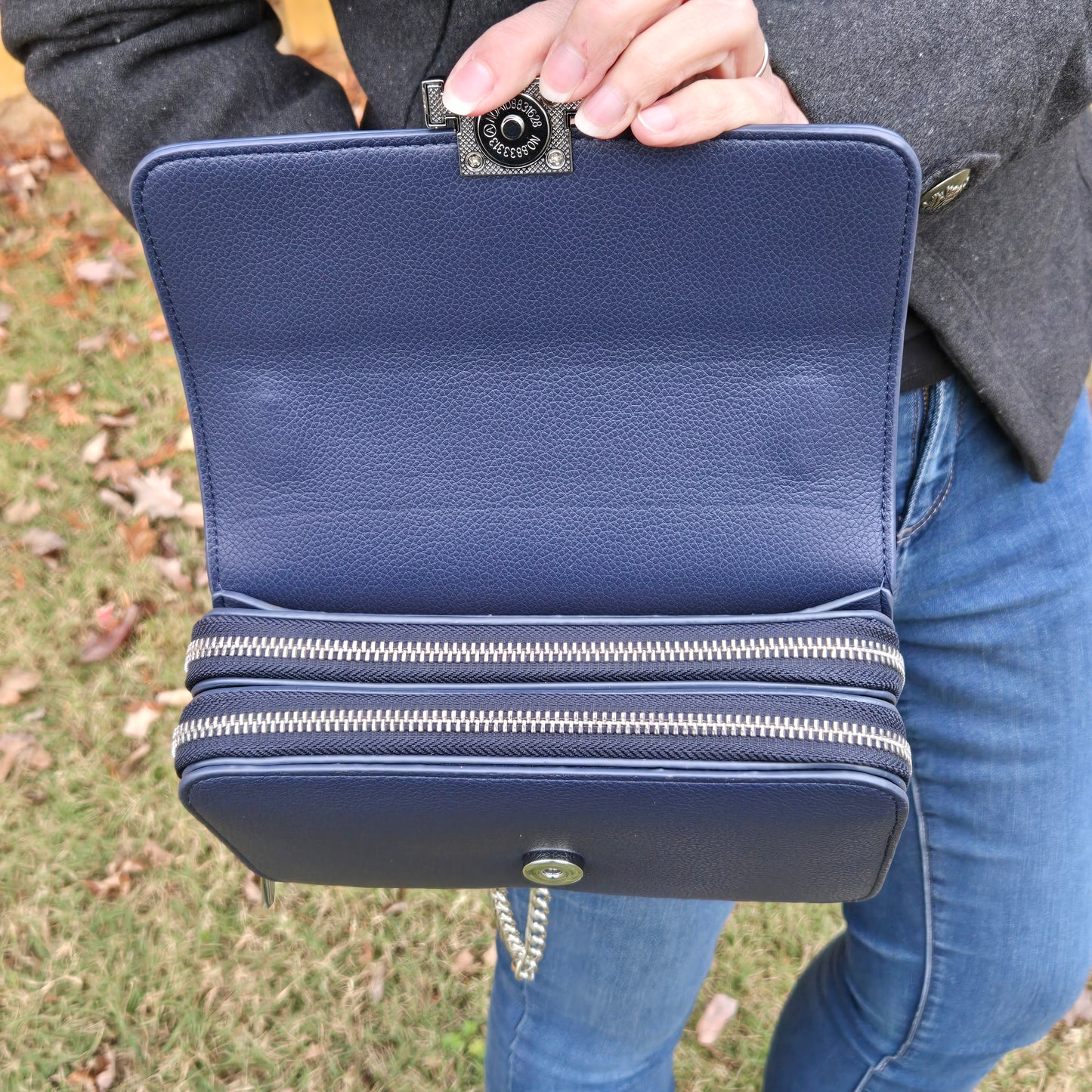 Lea crossbody bag navy