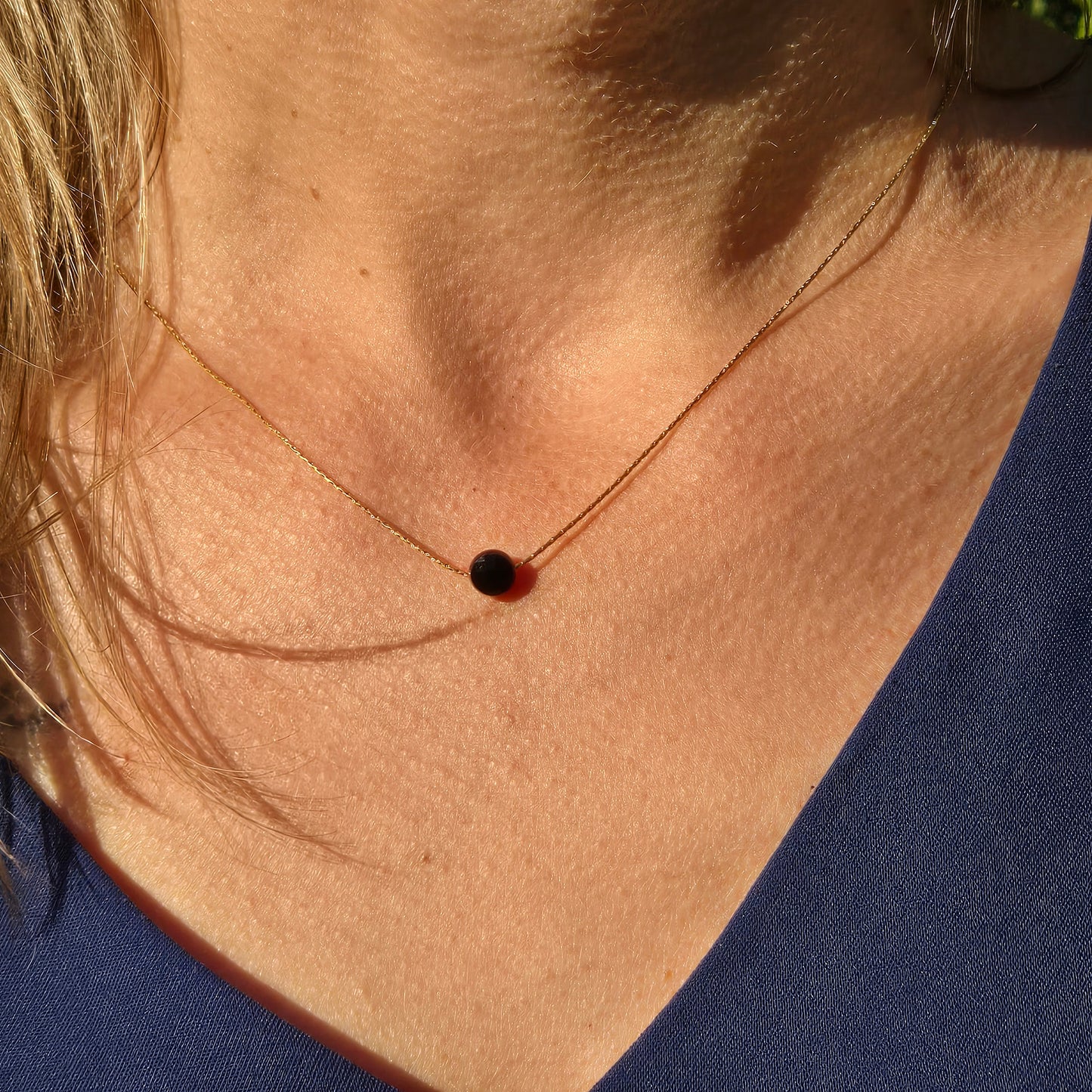 Mini moon dark necklace