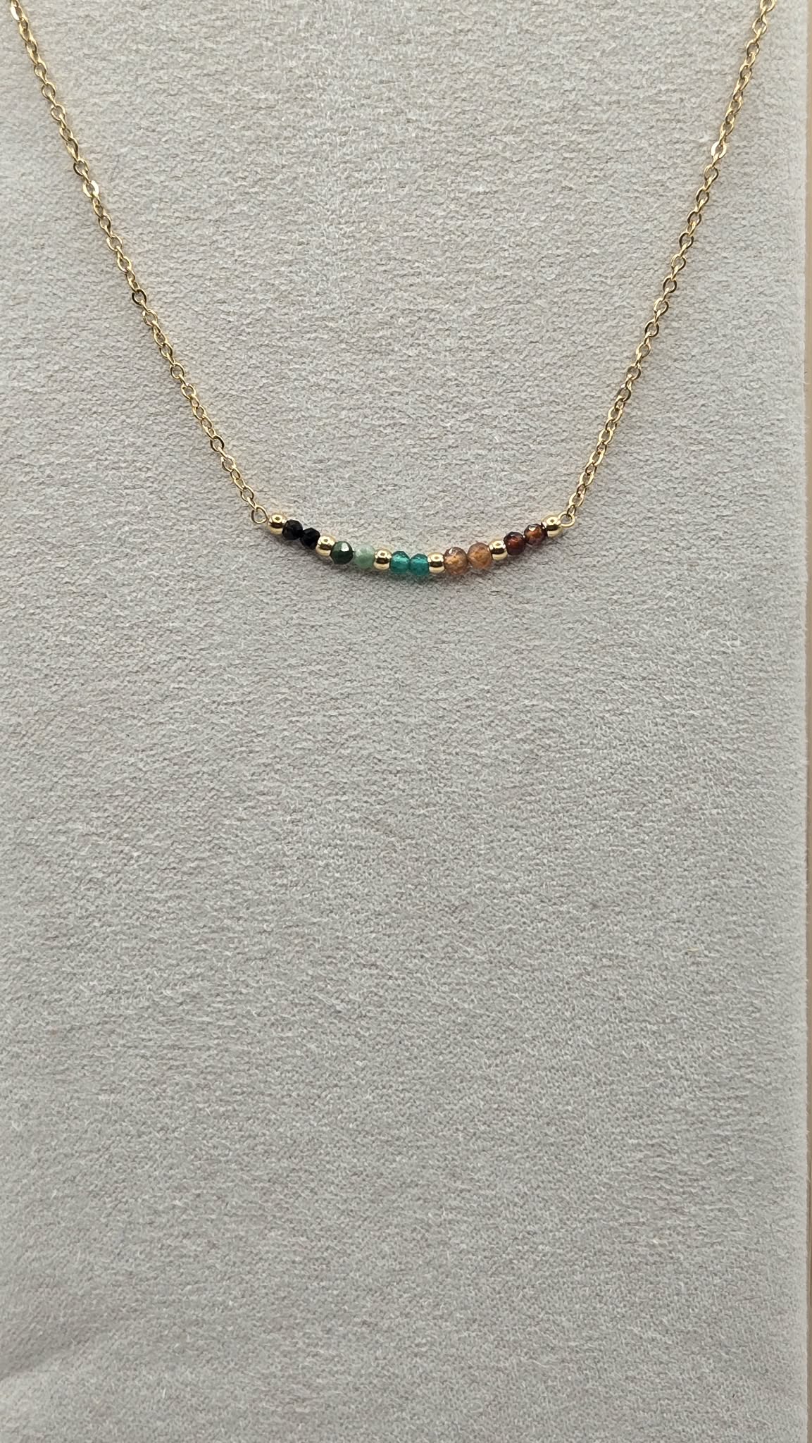 Necklace dark beads multicolor