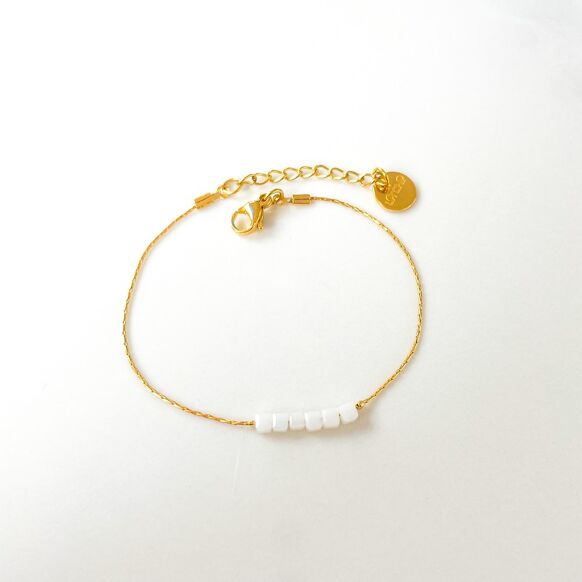 Simply square white bracelet